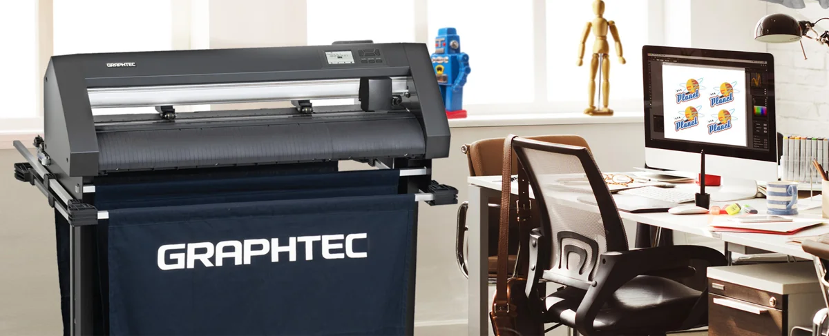 Graphtec CE8000-60 en atelier — équipements selon configuration